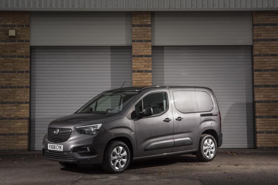  Vauxhall Combo 2018 года  (фото 23 из 24)